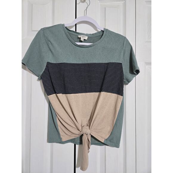 Umgee small women's knotted front striped tshirt - Picture 1 of 7
